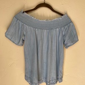 RD Style Chambray Off-Shoulder Top Size XS